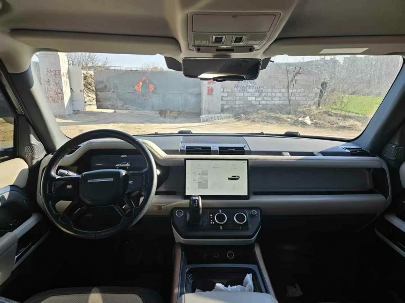 东营21年路虎卫士3