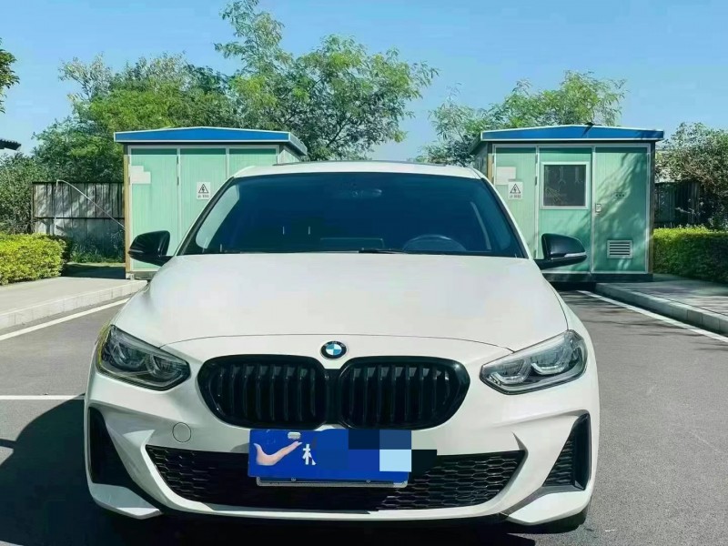东莞22年宝马1系1