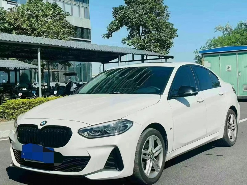 东莞22年宝马1系3
