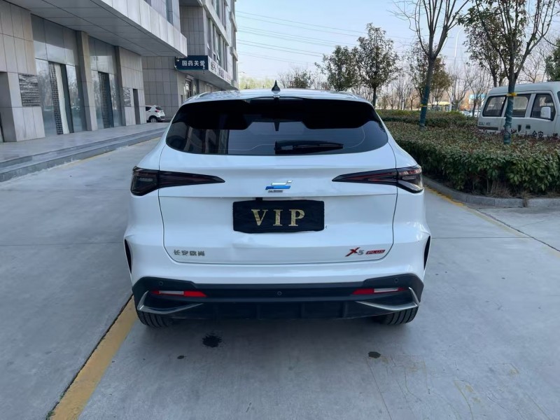 濟寧23年長安汽車歐尚9