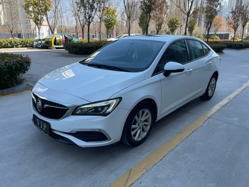 济宁19年别克威朗2