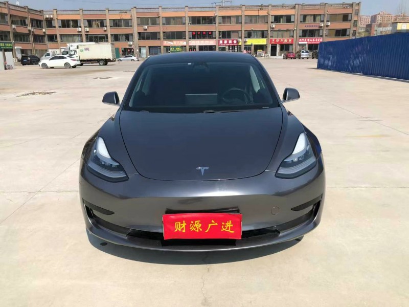 青島21年特斯拉MODEL 31