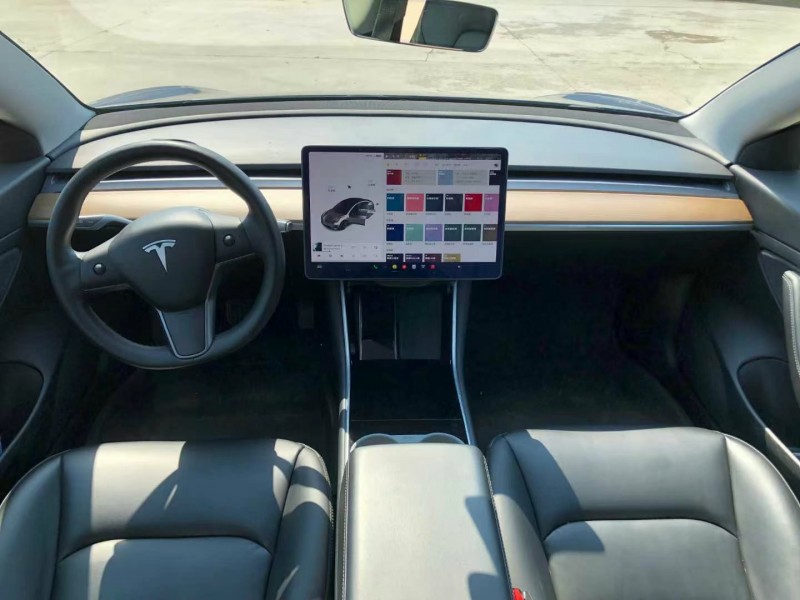 青島21年特斯拉MODEL 36