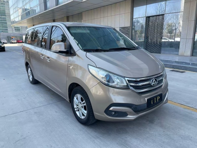 济宁16年大通G102