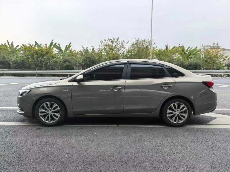 广州18年别克英朗6