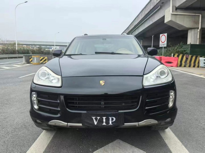 广州08年保时捷卡宴1