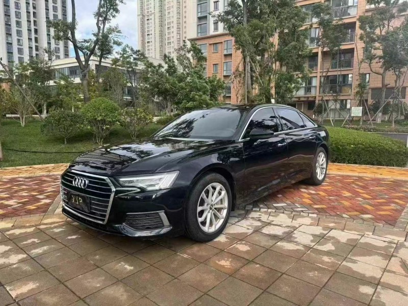 昆明21年奧迪A6L3