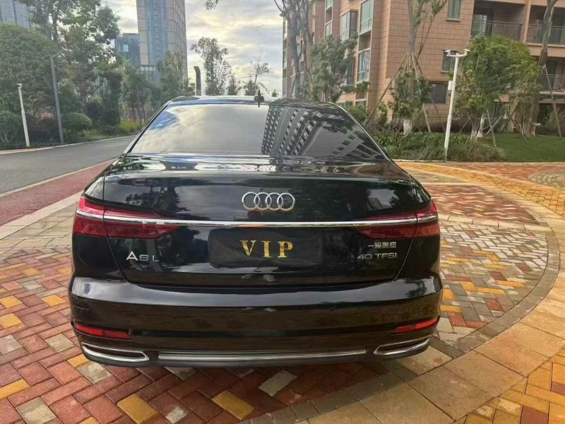 昆明21年奧迪A6L9