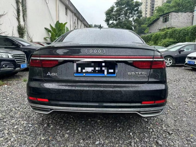 重慶21年奧迪A8L6