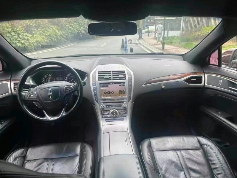 安順16年林肯MKZ4
