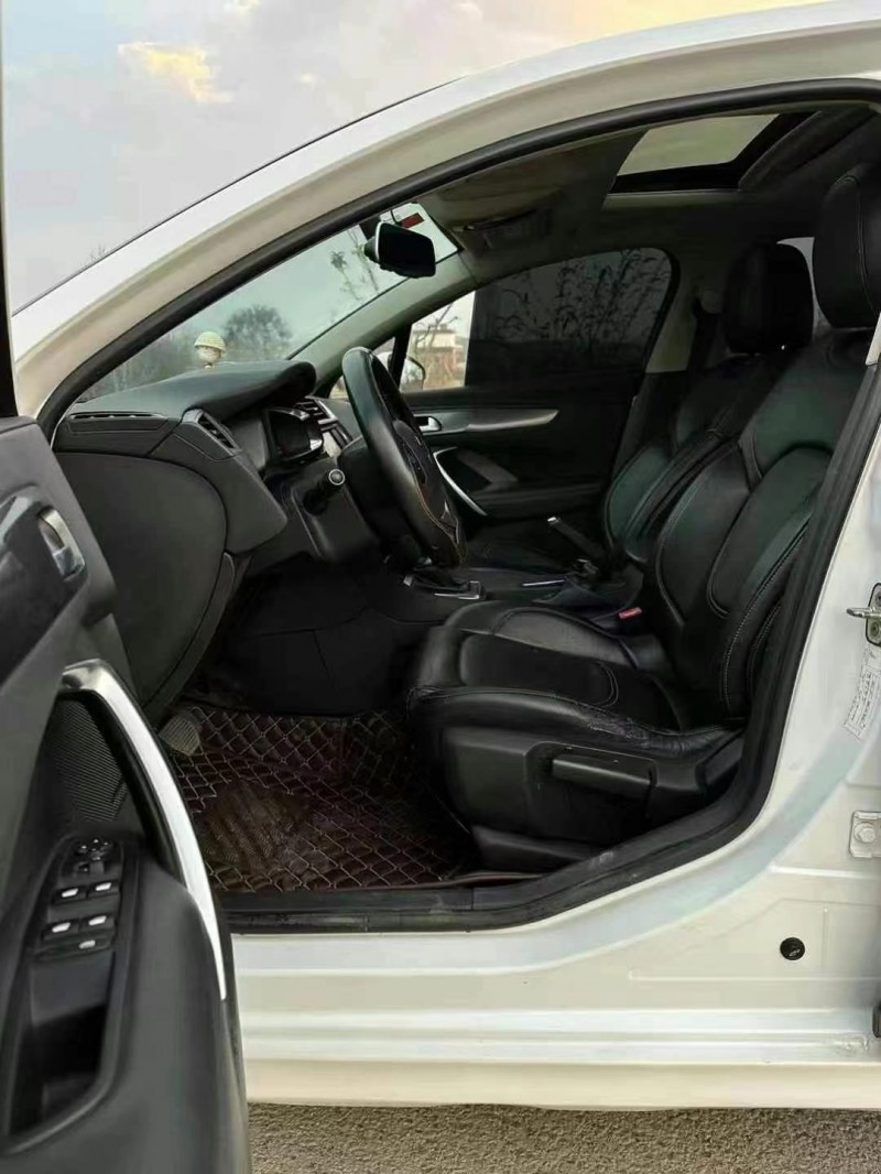 黔東南16年長安汽車Ds6