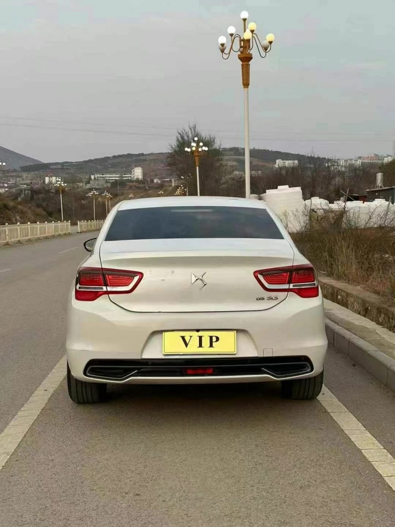 黔東南16年長安汽車Ds9