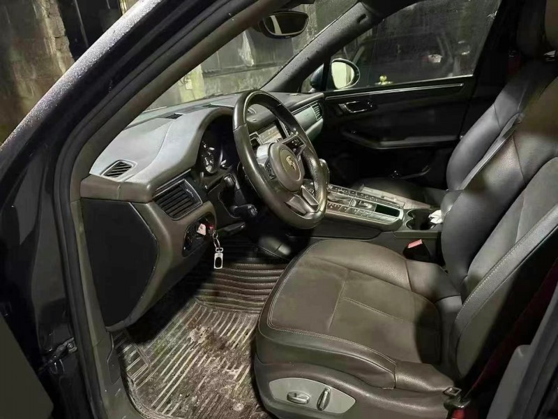 六盤水16年保時捷Macan5