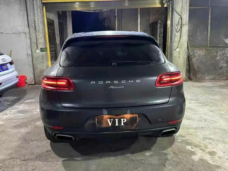 六盤水16年保時捷Macan9