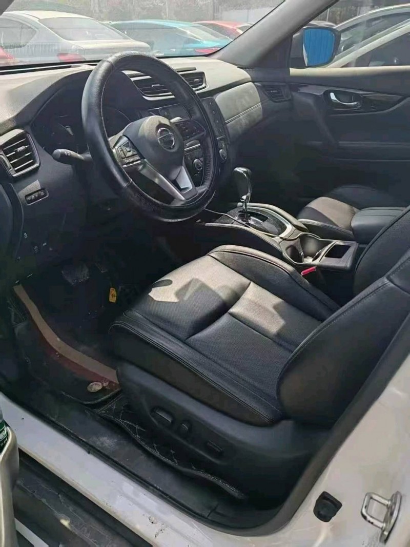 金華23年日產奇駿2