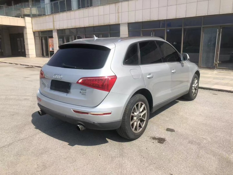 青岛12年奥迪Q57