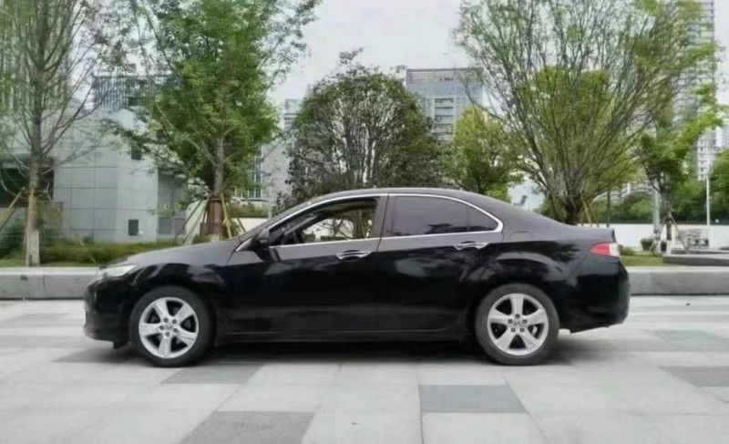 广州11年本田思铂睿2