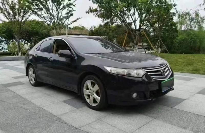 广州11年本田思铂睿3