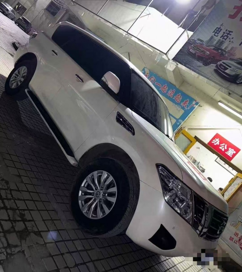 長沙18年日產途樂3