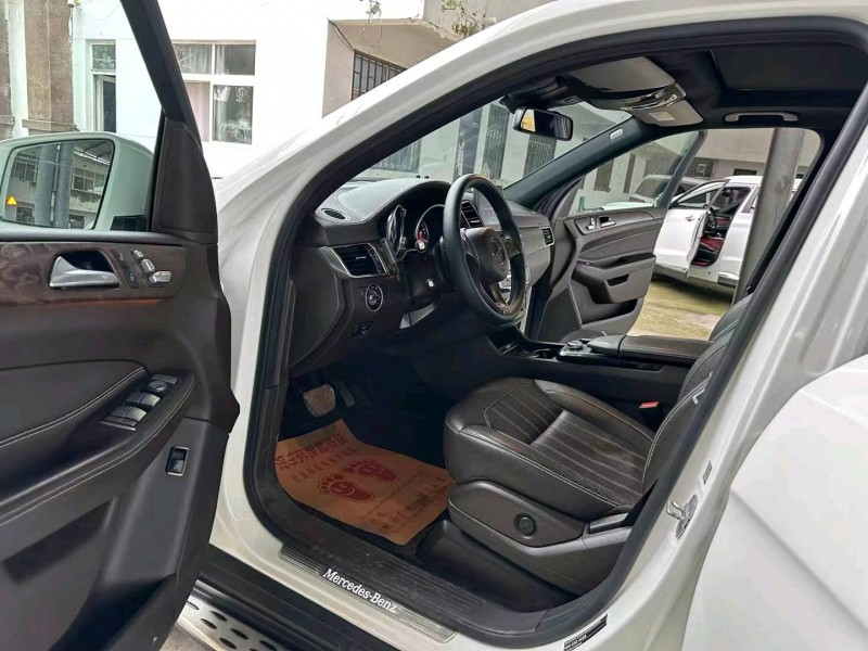 徐州17年奔驰GLE4