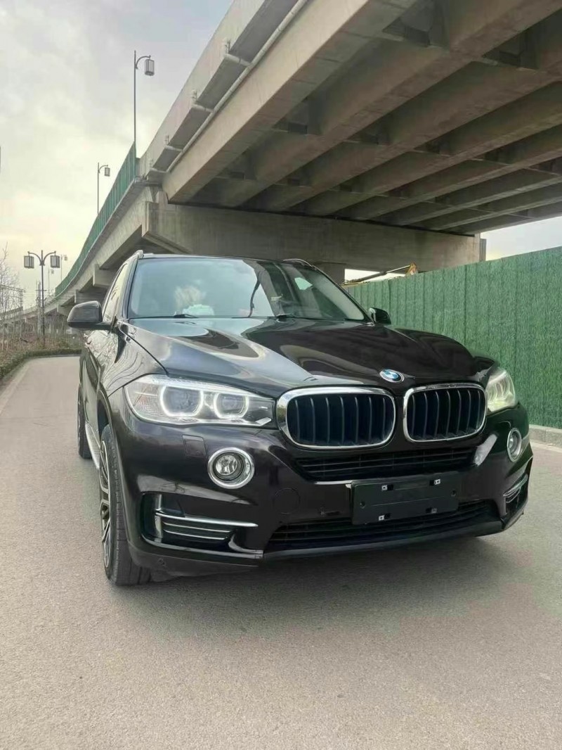 济宁15年宝马X52