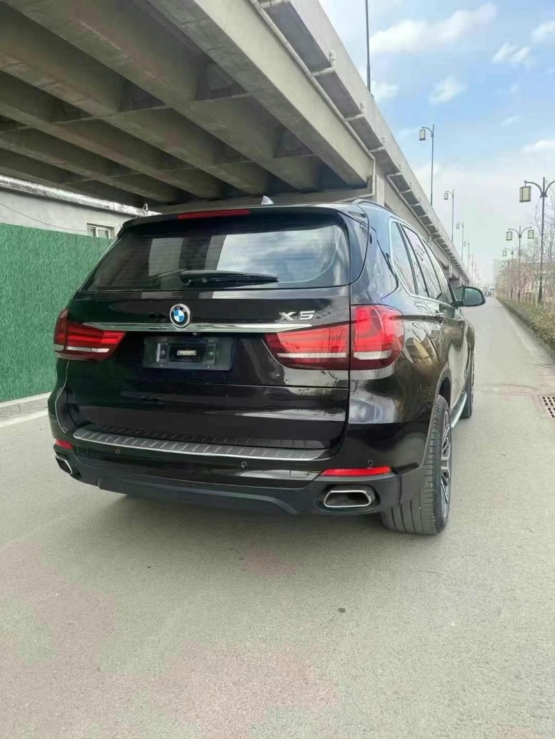 济宁15年宝马X57