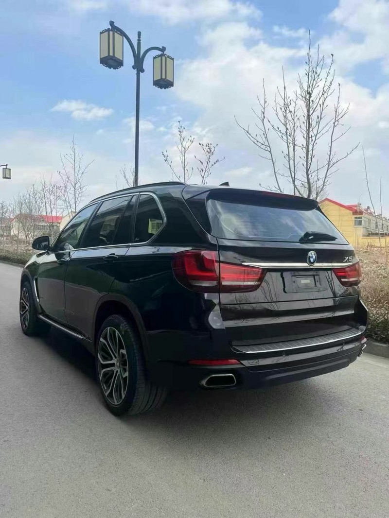 济宁15年宝马X58