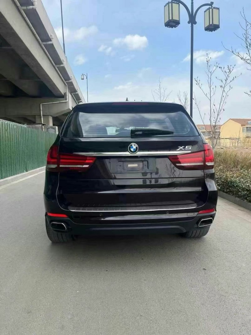 济宁15年宝马X59