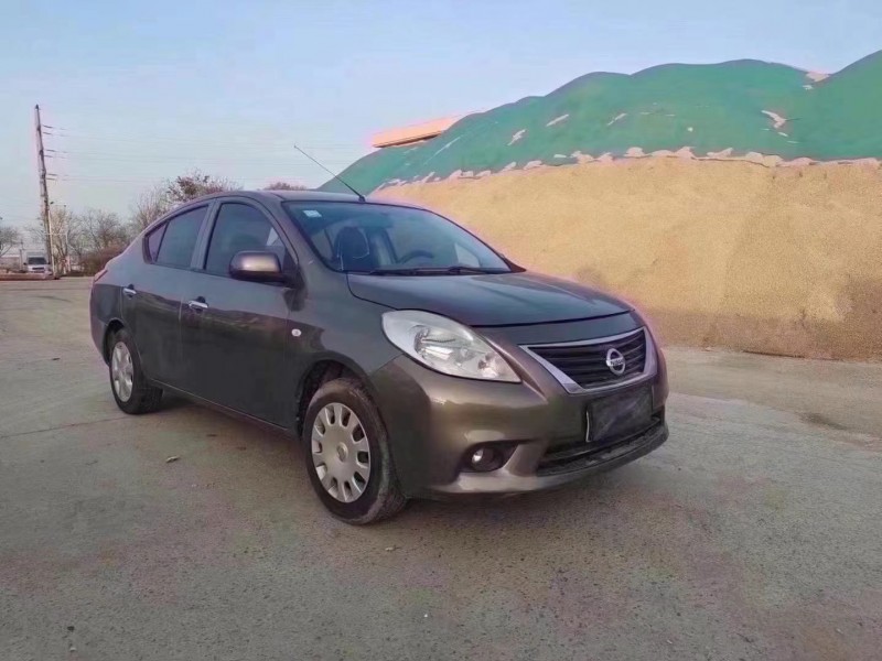 青島13年日產陽光3