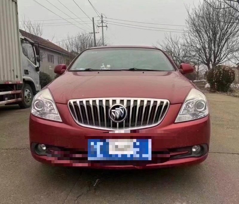 青岛14年别克凯越1