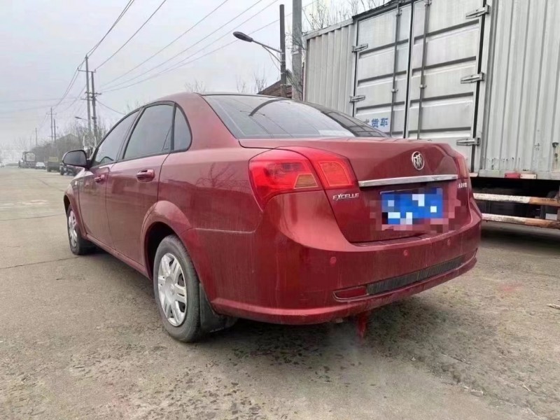 青岛14年别克凯越8