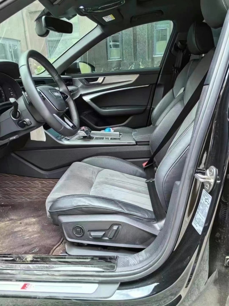 青岛21年奥迪A6L4