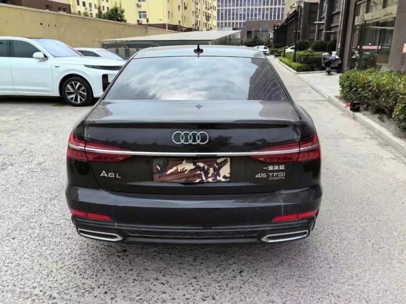 青岛21年奥迪A6L9