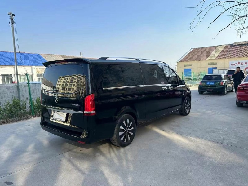 徐州22年奔驰威霆3