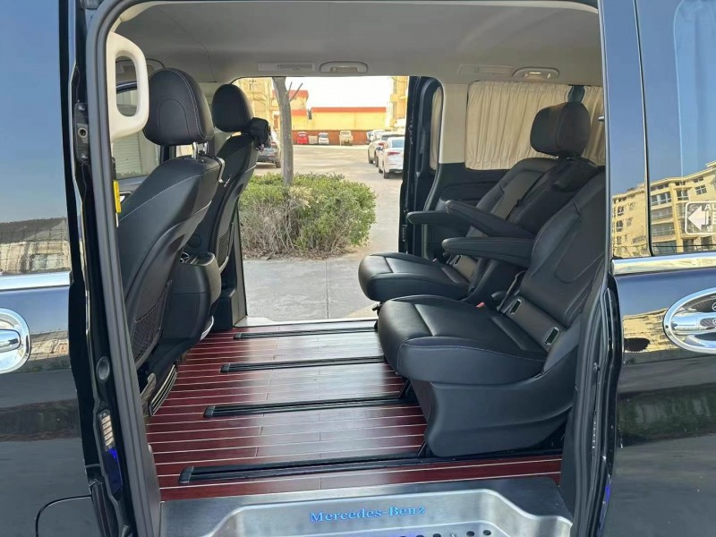 徐州22年奔驰威霆6