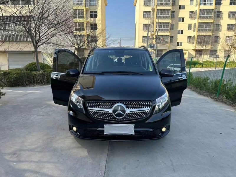 徐州22年奔驰威霆7