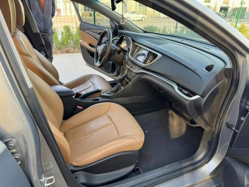 徐州17年别克英朗5