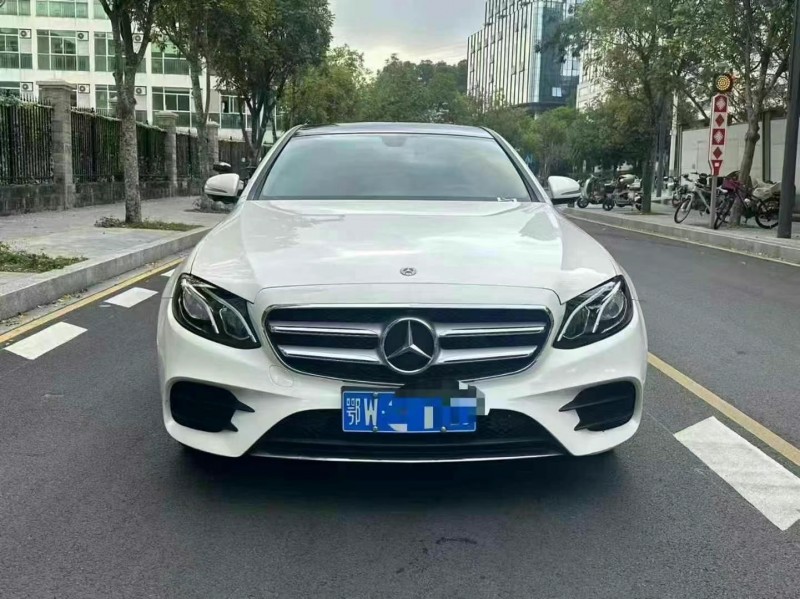 广州19年奔驰E1