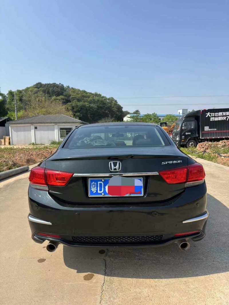 广州16年本田思铂睿9