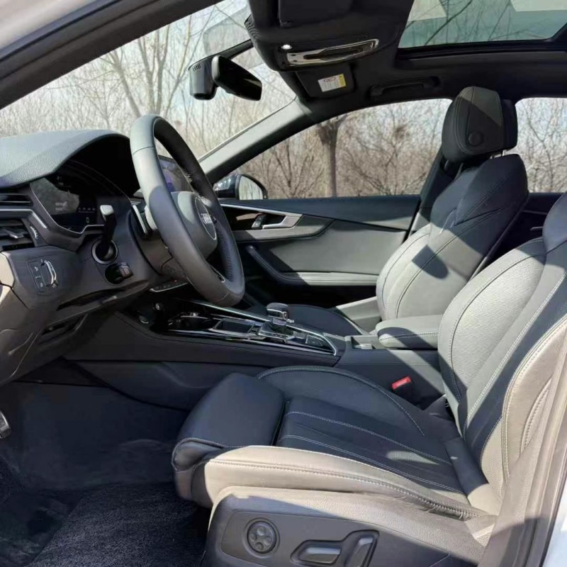 济宁24年奥迪A4L5