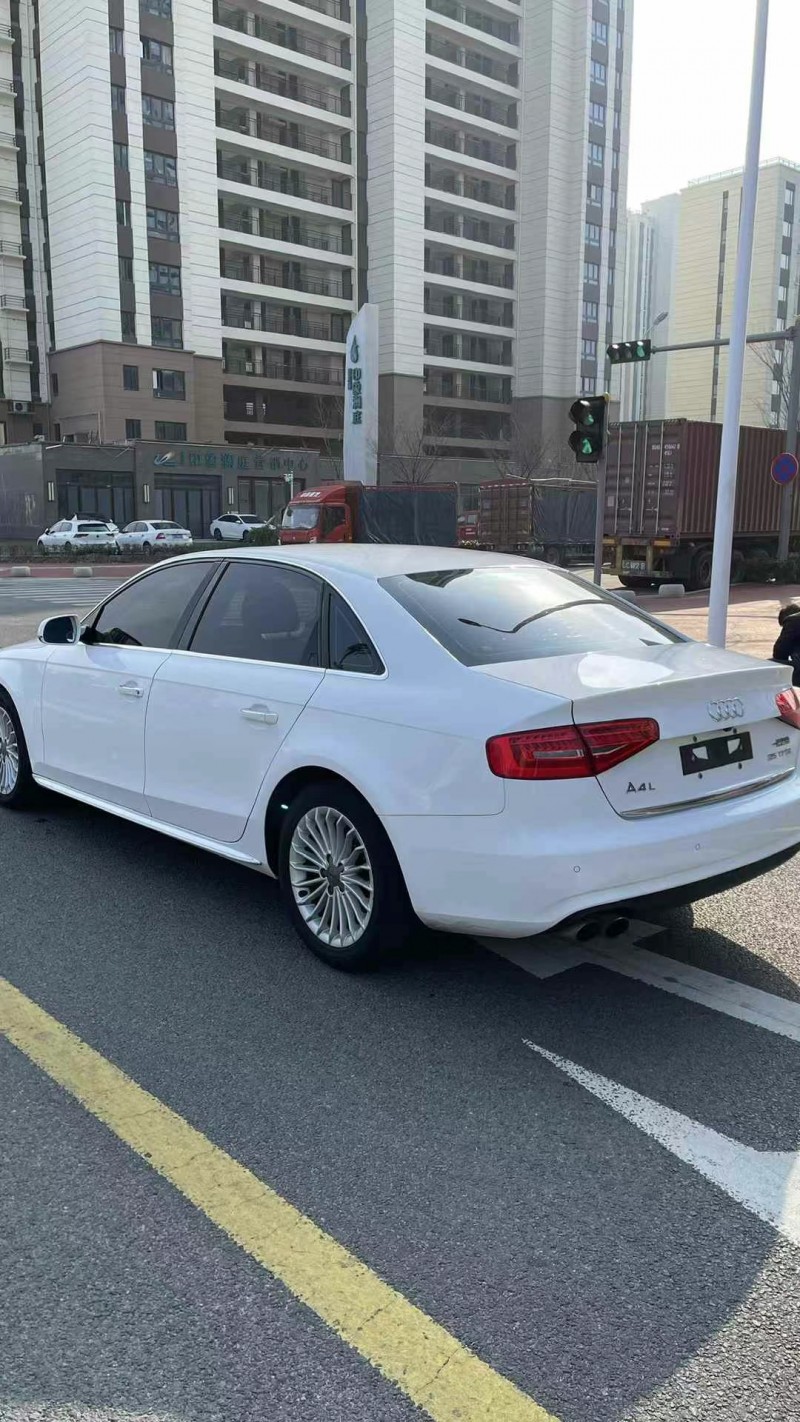 东营16年奥迪A4L7