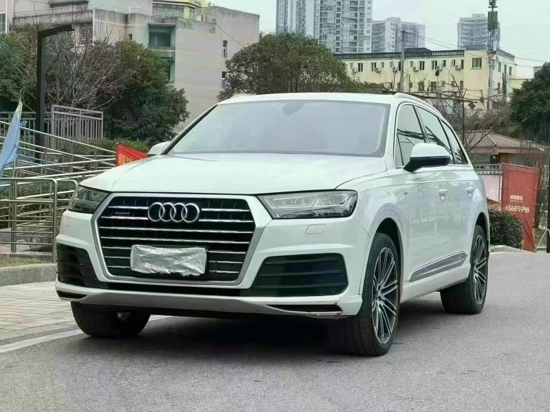 重慶19年奧迪Q73