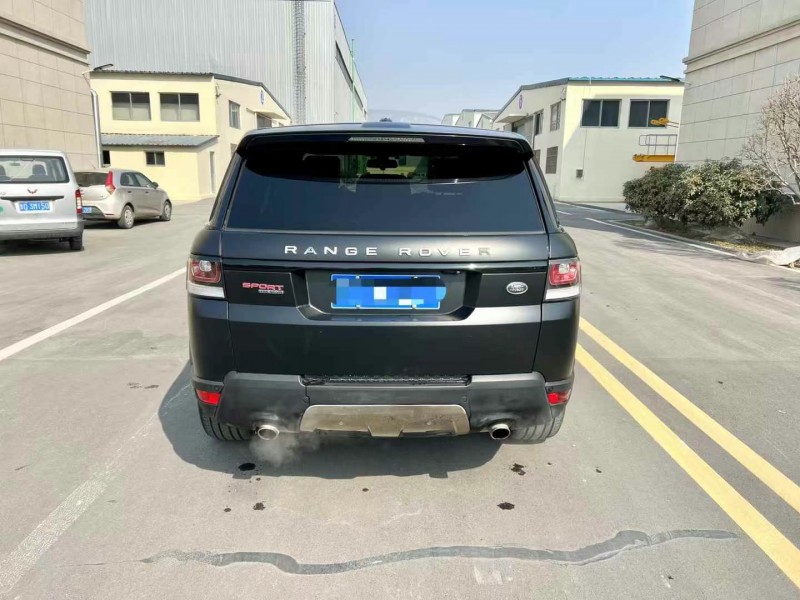 济宁16年路虎揽胜运动9