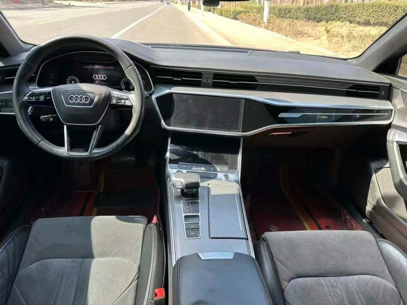 青岛21年奥迪A6L5