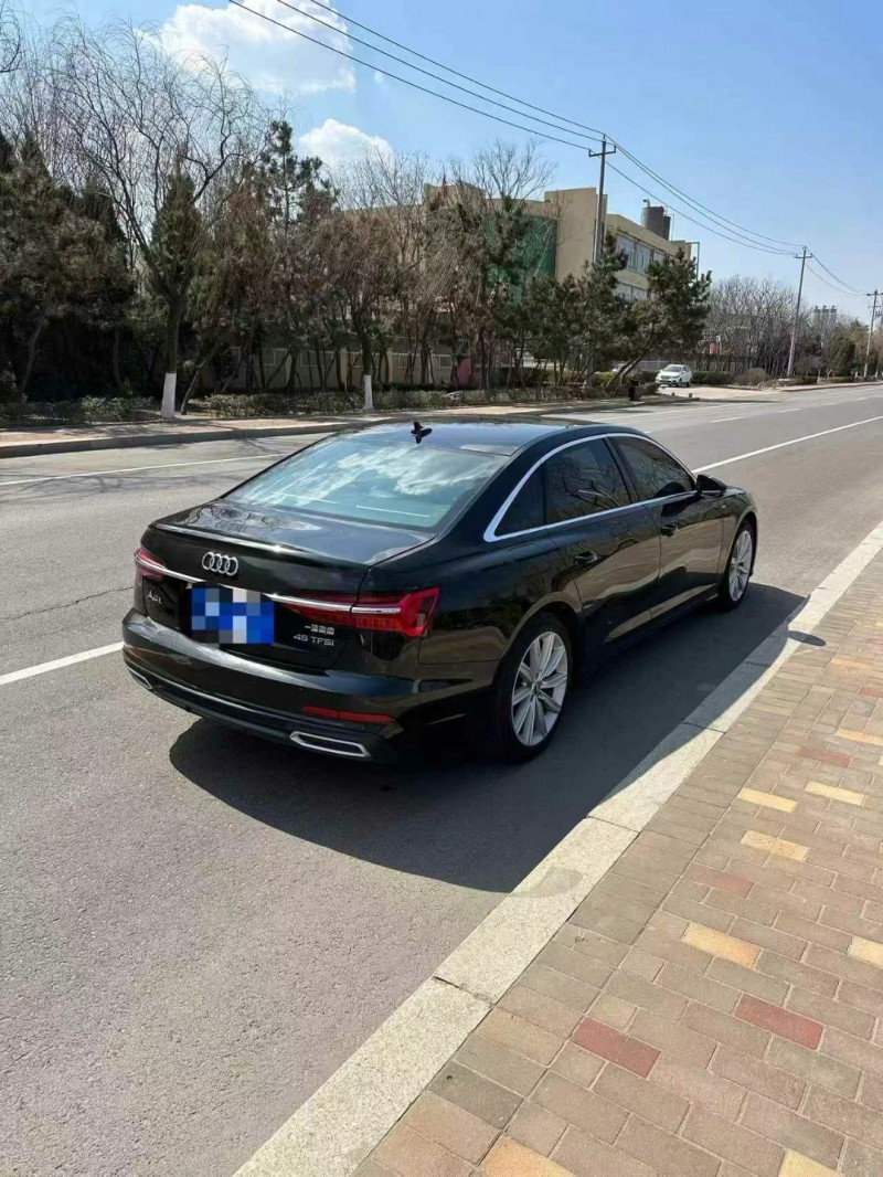 青岛21年奥迪A6L6