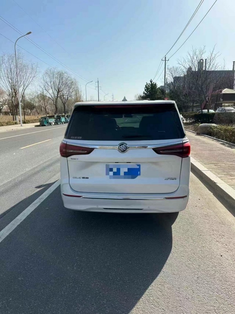 青岛21年别克GL88