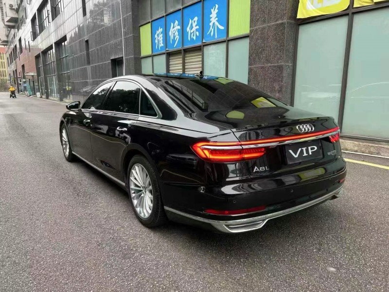 益陽20年奧迪A8L7