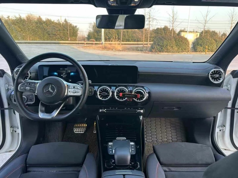 徐州22年奔驰CLA5