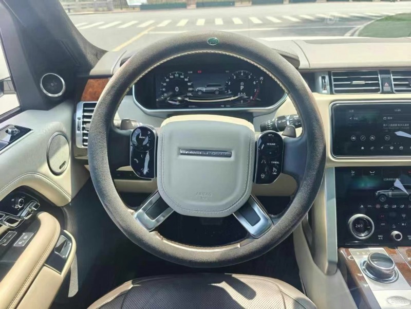 广州22年路虎揽胜行政3