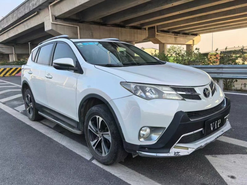 广州15年丰田RAV44
